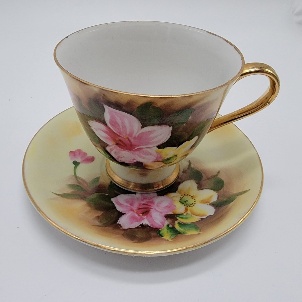 Vtg Enesco Floral Pedestal Cup & Saucer Set Gold Trim Accents Hand Painted E1432 - Picture 3 of 13